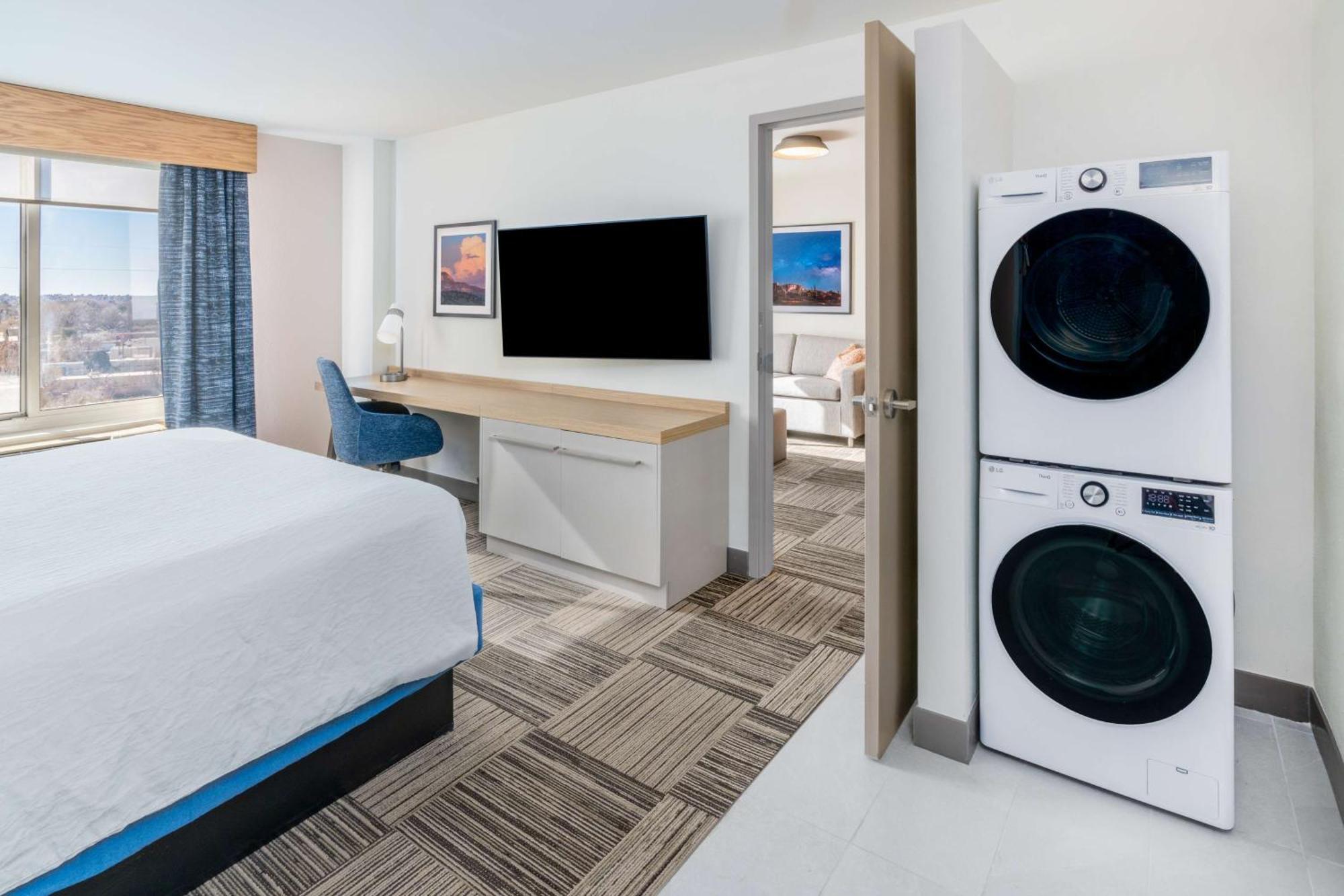 Hilton Garden Inn Albuquerque Uptown Екстериор снимка
