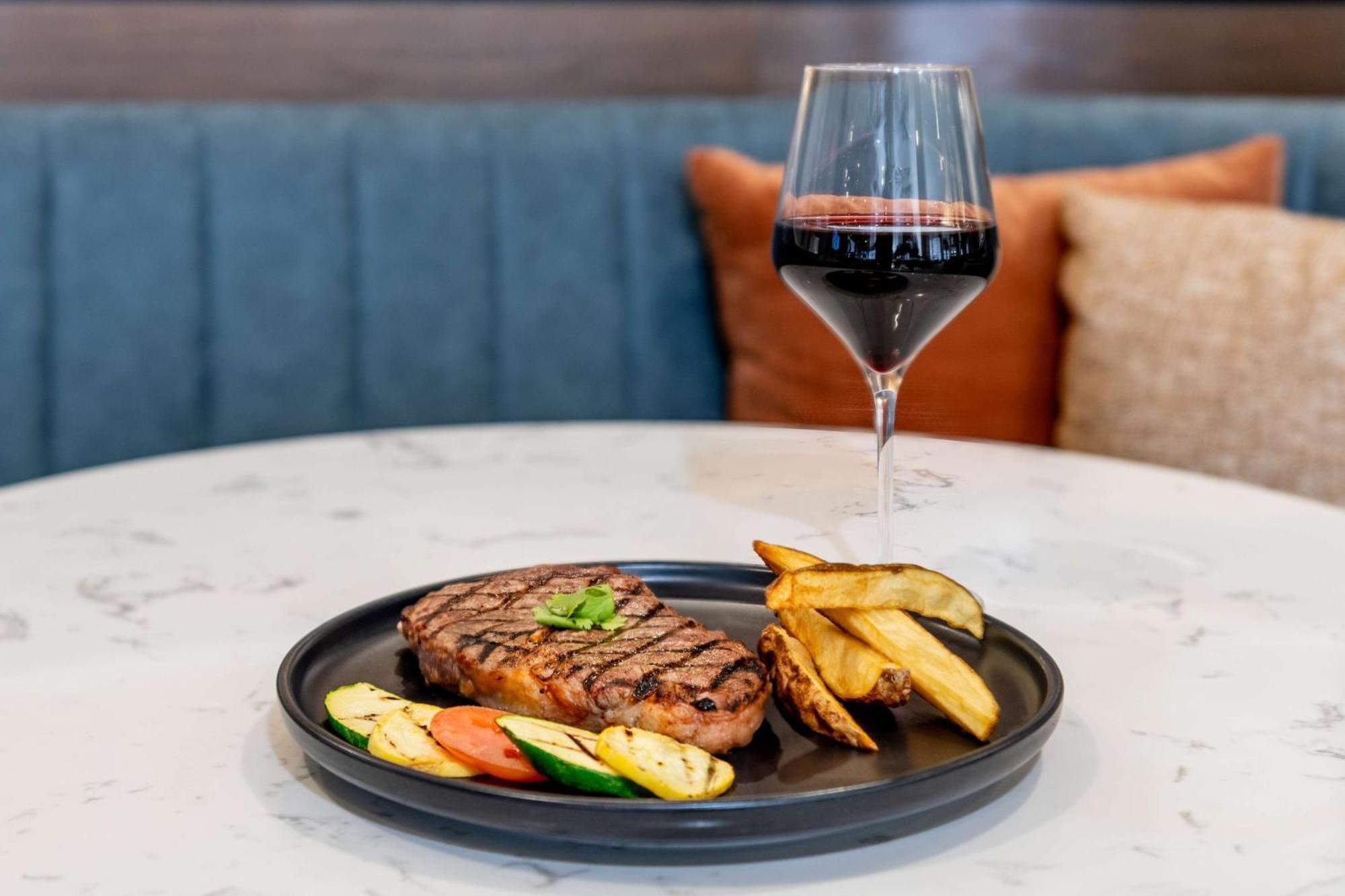 Hilton Garden Inn Albuquerque Uptown Екстериор снимка