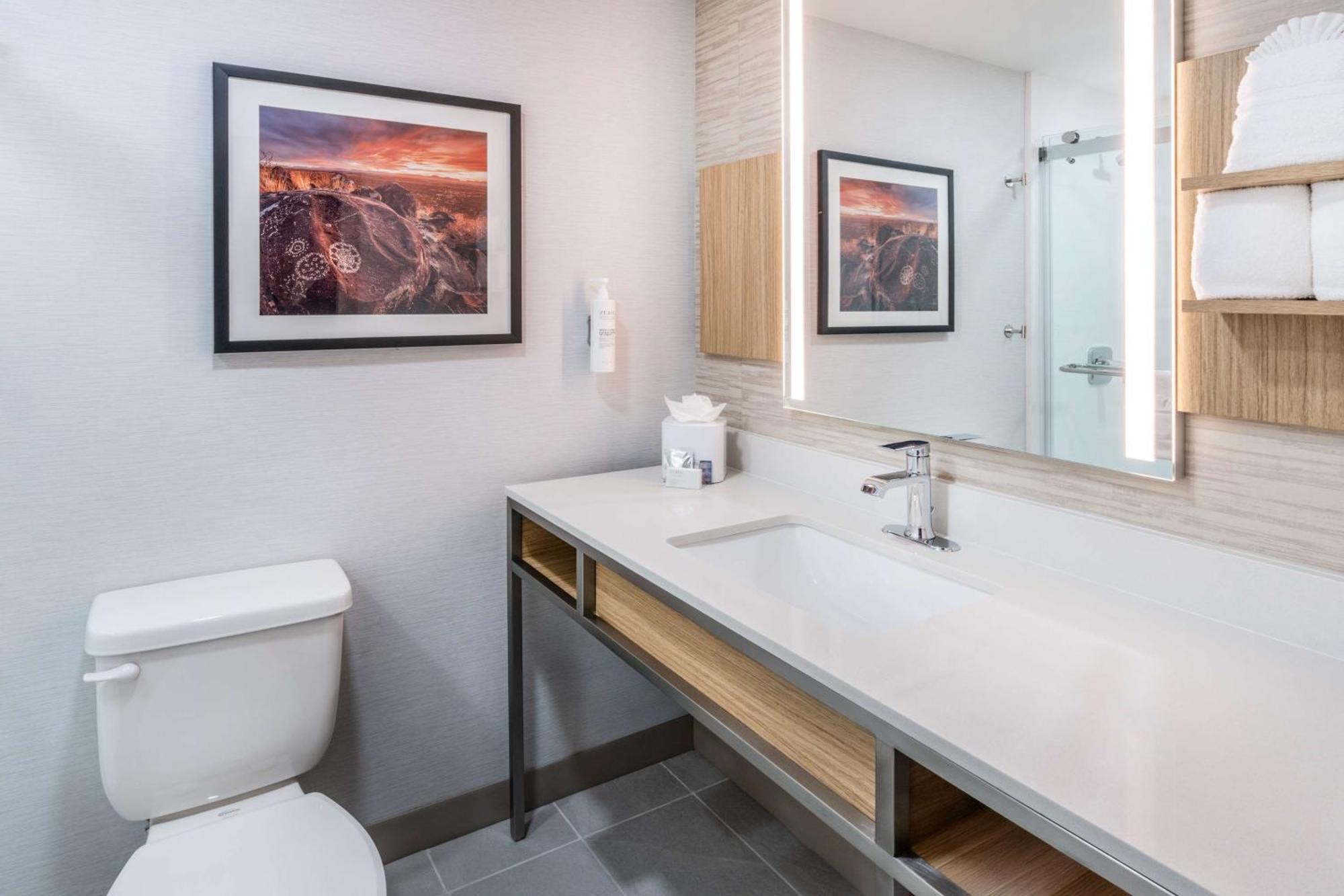 Hilton Garden Inn Albuquerque Uptown Екстериор снимка